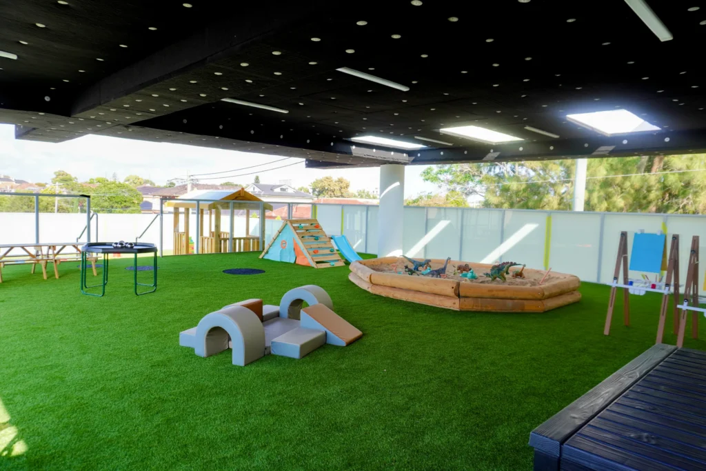 At First 2 Learn, we have an outdoor area that encourages and supports outdoor play.